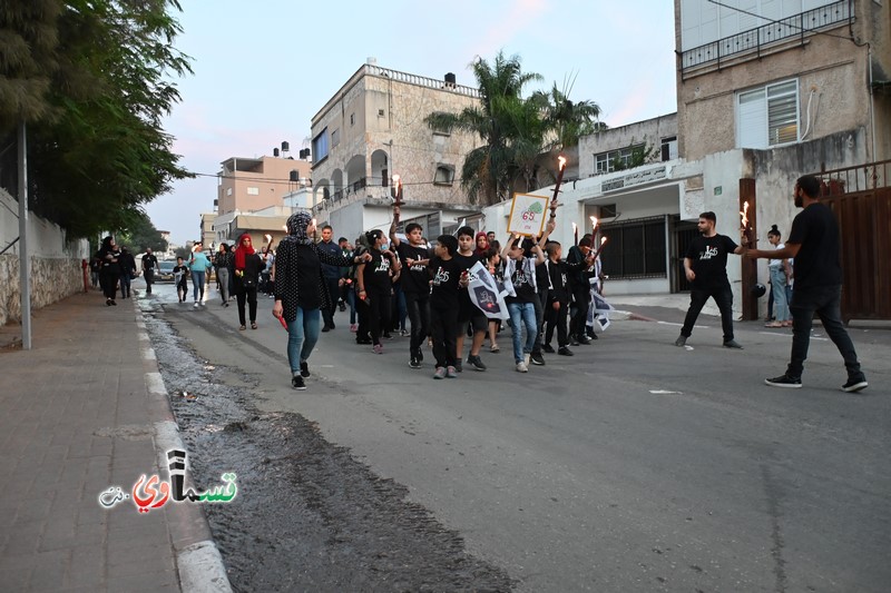 كفرقاسم- فيديو: مسيرة المشاعل السنوية - صمت اللسان فعزفت الاذن  فنطق القلب وذرفت العين - وعادل عامر  لهذه المسيرة قدسية خاصة ... وادعو الجميع للمشاركة غدا في احياء الذكرى ال65